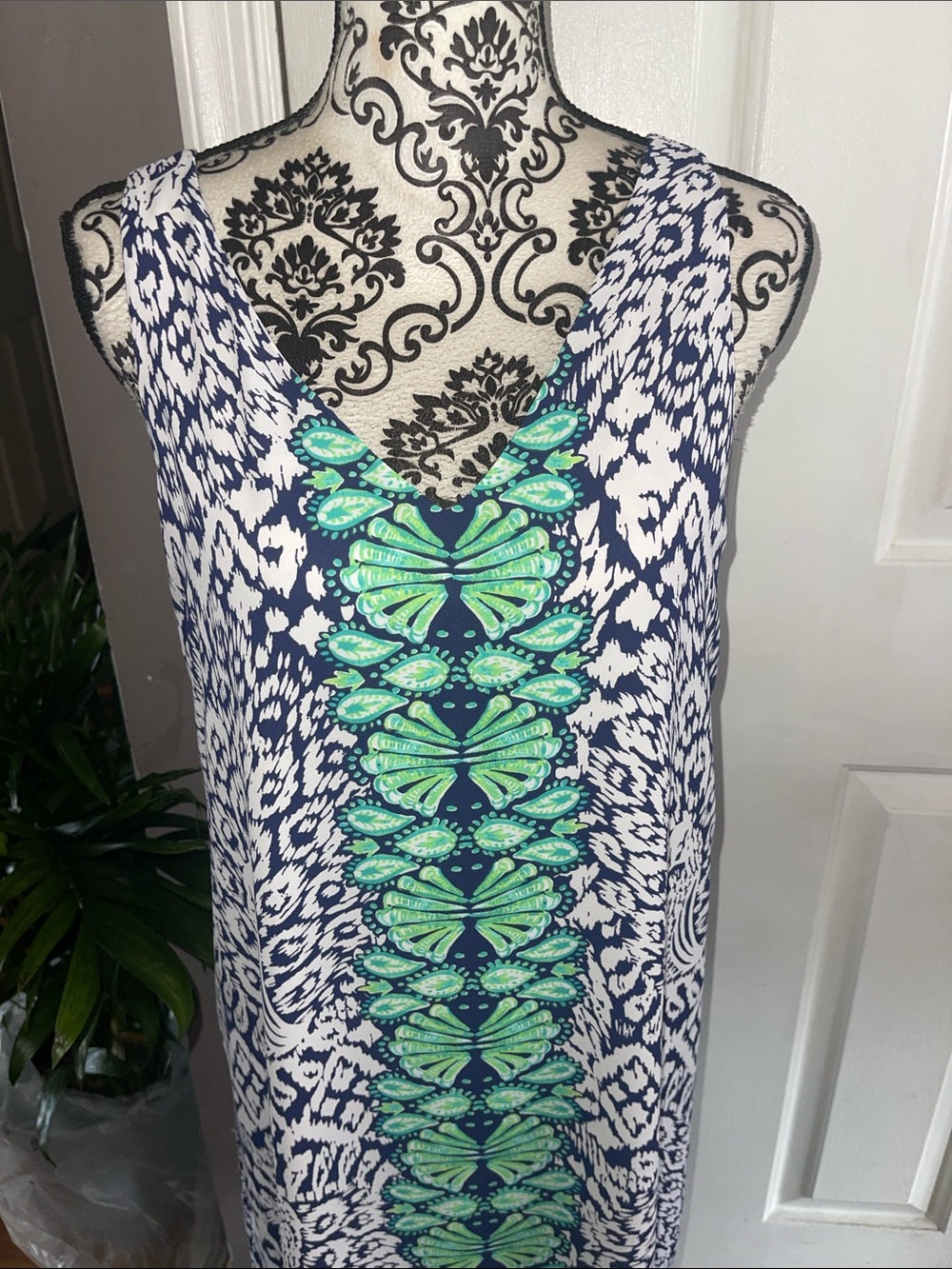 Lilly Pulitzer NWT Sleeveless Blue & Green Printed Shift Dress - Picture 2 of 5